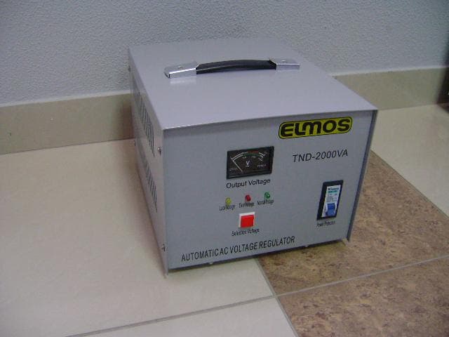 Stabilizator TND 2000W 220V