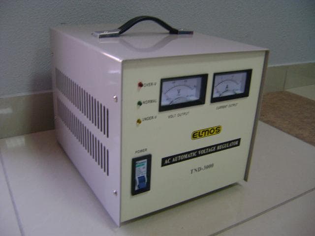 Stabilizator TND 3000W 220V