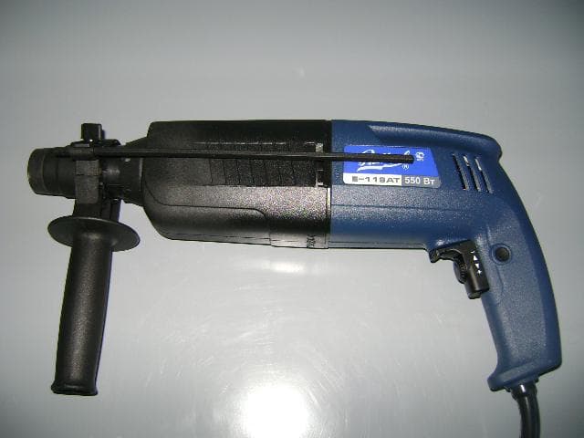 Ciocan rotopercutor E 119 AT 550 W