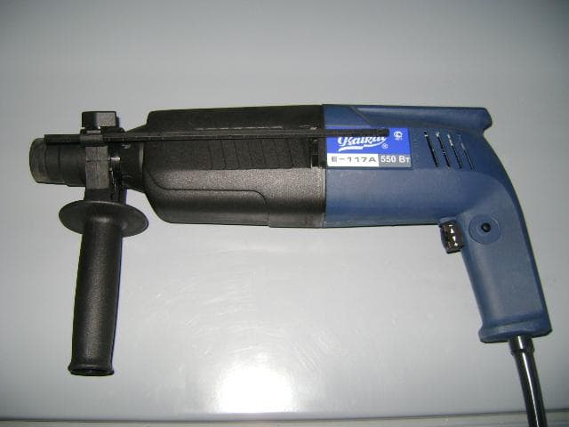 Ciocan rotopercutor Baikal E 117 A 550 W